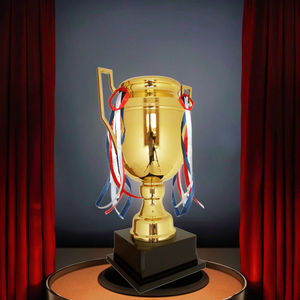 All Metal Wood Base Stereo Cup Ear Trophy Set Chapado en oro con tema deportivo Impresión digital Fábrica Medalla al por mayor - Product Image 1