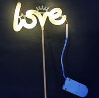 Ornements de Noël suspendus en acrylique LED de haute qualité, en forme de cœur, lumineux et chaleureux, pour la décoration de l'arbre de Noël, des fêtes à la maison et des événements festifs