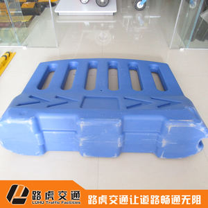 Barriera stradale nuovo materiale che soffia barriera riempita d'acqua di traffico in plastica rossa - Product Image 6