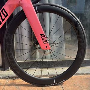 จักรยานเสือหมอบ Shi Mano 105 Oem Kozo 2 คาร์บอนไฟเบอร์ แอโร่ ฮาร์ดเทล 700c 24 สปีด ดิสก์เบรกไฮดรอลิก น้ำหนักเบา รุ่น T800 - Product Image 3