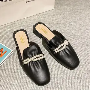 Wholesale Anti-Slippery Fashion pearl slippers Low Heeled bead Mules Shoes Women half shoes slippers