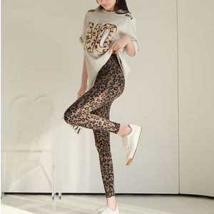 Nouveau Legging Léopard Léger et Tendance à Taille Haute, Respirant, en Maille, pour Femme, Idéal pour le Yoga et les Tenues Décontractées - Product Image 1