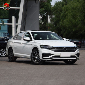 ชุดแต่งรอบคันสไตล์ <span class=keywords><strong>R</strong></span>-<span class=keywords><strong>Line</strong></span> สำหรับ Volkswagen Sagitar ปี 2019 ประกอบด้วยกันชนหน้า, ดิฟฟิวเซอร์หลัง และสเกิร์ตข้าง - Product Image 2