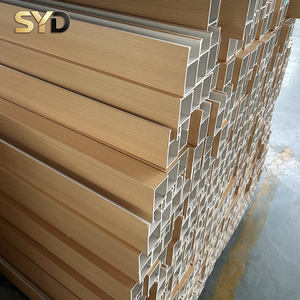 Plafond suspendu moderne SYD WPC 50x90, imperméable, ignifuge, pour hôtels, gymnases, espaces commerciaux - Product Image 1