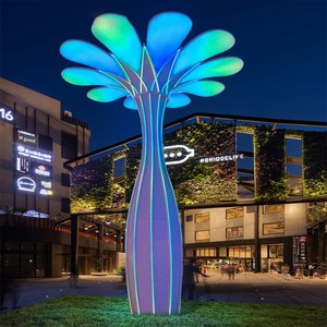 Iluminación Decorativa para Exteriores con Motivo de Árbol de la Vida, Acero Inoxidable, Iluminación de Paisaje Colorida para Parques - Product Image 1