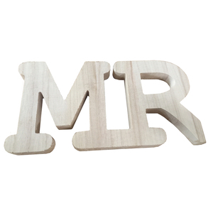 Recortes sin pintar Formas Mr & Mrs Letrero de madera Alfabetos 3D de pie Números de letras de madera para decoraciones de eventos de boda - Product Image 1