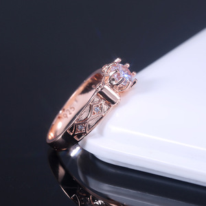 Anello Tono Rosa per Donne, Gioielli di Moda Creativi e Scintillanti, Vendita all'Ingrosso - Product Image 4