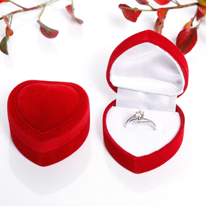 <span class=keywords><strong>Caja</strong></span> de joyería pequeña con bisagra de terciopelo en forma de corazón rojo de ante - Product Image 2