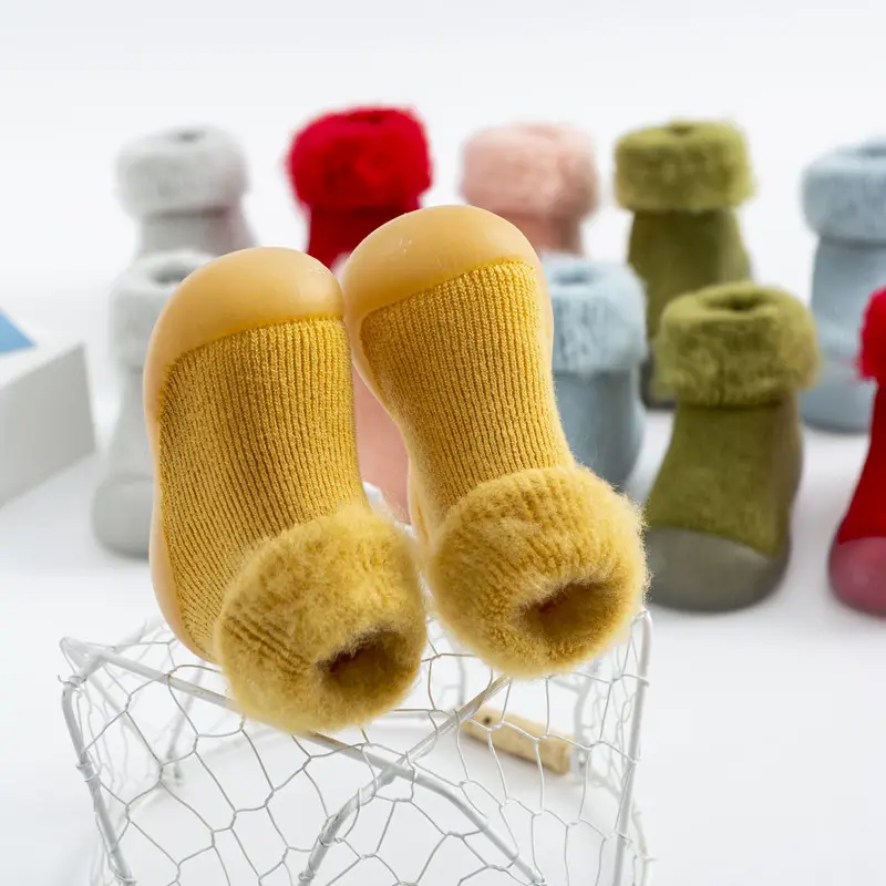 Детские зимние нескользящие носки с мягкой подкладкой