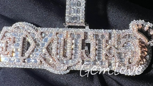 Pendentif Hip Hop Glacé Personnalisé pour Hommes en Or Jaune 18K Diamants de Laboratoire 2025 Bijoux de Rappeur Cadeau Parfait Collier Lettre de Diamant - Product Image 4