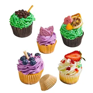 Tazza torta per imballaggio bicchieri di carta kraft porzione di carta da forno tazze da forno Muffin Custom per uso alimentare Cupcake fodera per Cupcake