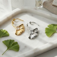 Boucles d'oreilles tendance en forme de feuille de Ginkgo, dorées et argentées, avec breloque feuille, créoles côtelées et cristaux carrés sertis, pour femme, style soirée