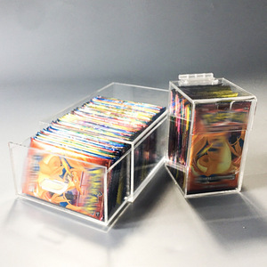 Caja acrílica transparente de alta calidad, elegante y duradera, para exhibición en tiendas de tarjetas coleccionables, suministro de fábrica, personalizable. - Product Image 1