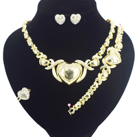 Parure de bijoux africains dorés pour enfants, motif cœur, avec boucles d'oreilles, collier et bague, idéale pour fêtes, mariages et cadeaux