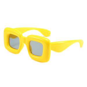 <span class=keywords><strong>2023</strong></span> tendance Steampunk grandes nuances en plastique logo personnalisé <span class=keywords><strong>lunettes</strong></span> de soleil épais cadre carré <span class=keywords><strong>lunettes</strong></span> de soleil pour hommes femmes - Product Image 4