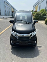Voiture électrique 4 roues à énergie nouvelle entièrement fermée pour adultes, batterie 60V 58Ah, vitesse maximale 45 km/h, 3 places, conduite à gauche, phares LED