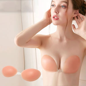Довольно и многоразовый чехол для сосков из силиконового клея, который эффективно поднимает форму груди - Product Image 1