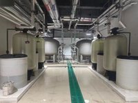 Vase sous pression pour adoucisseur d'eau en résine 50000 L/H, machine à eau pure, réservoir FRP, osmose inverse, adoucissement, dessalement – Vente directe usine