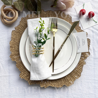 Assiettes de présentation de mariage en plastique de 13 pouces avec rebord rond à volants pour la décoration de la fête du dîner