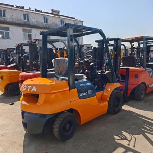 Chariot élévateur diesel <span class=keywords><strong>Toyota</strong></span> FD30 d'occasion, <span class=keywords><strong>3</strong></span> tonnes, origine Japon, mini chariot élévateur, petit chariot élévateur <span class=keywords><strong>Toyota</strong></span> de type 30 - Product Image 4