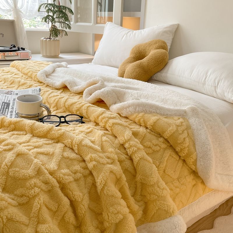 สีเหลือง