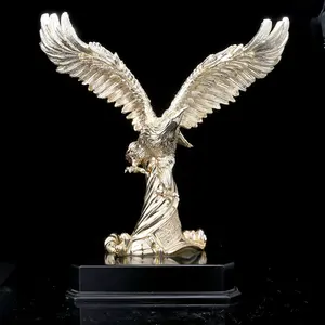 Home Table Decoration Realistic Resin Eagle Statue Animal For Display Your House