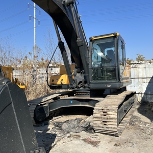 Excavatrice d'occasion Hyundai 300LC-9T Excavatrice à chenilles hydraulique 30 tonnes Moteur Cummins d'origine coréen Vente chaude - Product Image 2