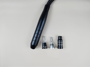 Máquina de depilación láser NdYag Blackface Doll con cabezal Q-Switch de 1064nm 532nm 755nm, portátil, de bajo precio y con 1 año de garantía. - Product Image 3