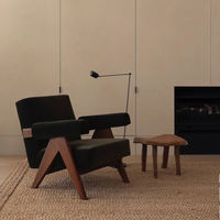 Fauteuil d'appoint nordique en tissu capitonné, structure en bois massif, confort unique, mobilier de détente pour l'espace domestique