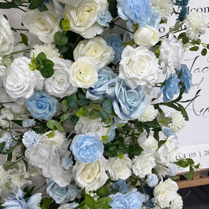 Arco de Flores Artificiales de Loto Azul y Blanco, Diseño Moderno y Lujoso, Realista, Ecológico, Impermeable, Hecho a Mano - Product Image 4