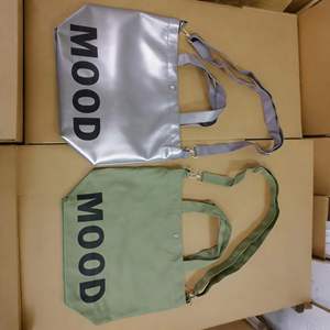 Bolsa de Lona Reciclable de Gran Capacidad con Estampado Dorado Personalizado, Cierre de Cremallera, Patrón de Letras de Instagram, Bolsa Portátil para Estudiantes - Product Image 2