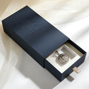 Caja de Regalo Pequeña Biodegradable de Lujo con Logotipo Personalizado, Caja de Embalaje Hecha a Mano con Cajón Deslizable para Joyería, Artesanías y Regalos - Product Image 1