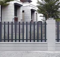 Rampe à lattes horizontales en acier inoxydable sur mesure pour passage piétonnier, escalier, gris simple, grande taille, extérieur, villa, jardin