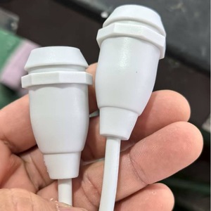 Base de Lámpara E12 E14, Portalámparas de Plástico con Rosca, Resistente al Agua para Exteriores, 110V-250V 10A, con Función de Seguridad - Product Image 1
