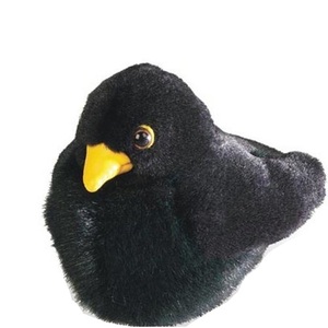Lindo Peluche de Pájaro Negro Regordete - Pájaro de Peluche Suave con Pico Amarillo Brillante - Product Image 5