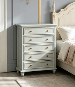 Commode traditionnelle blanche à 6 tiroirs avec poignées dorées pour le rangement de la chambre - Product Image 4