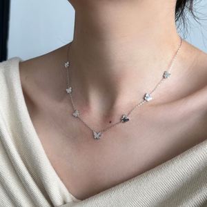 Collares con Colgante de Mariposa Dylam, Rodio, Chapado en Oro de 14K, Superficie Brillante, Plata 925, Joyería de Mariposas para Mujer - Product Image 4