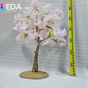 Arbre artificiel miniature LEDA personnalisé, fleurs de cerisier roses, décoration de table de mariage, centre de table pour réception - Product Image 2