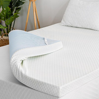 Kühlende Gel-Memory-Foam-Matratze Atmungsaktive Perforierte Weiche Auflage