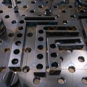 Mesa de soldadura D16 3D/2D Mesa de soldadura de metal premium completa con herramientas Accesorios personalizados y abrazaderas duraderas - Product Image 5