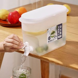 ตู้กดเครื่องดื่มเย็นแบบพลาสติกพร้อมก๊อก - Product Image 1