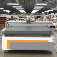 Machine de découpe automatique de tissus monocouche CNC avec moteur servo importé pour la découpe de semelles de chaussures, de pochoirs et de t-shirts 22 mm