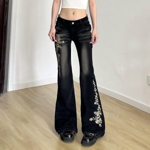 Jean évasé personnalisé pour femme avec broderie florale, coupe vintage délavée, jambe large, taille haute, style Y2K streetwear - Product Image 3