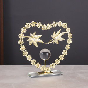 Mueble para TV y Vinoteca de Diseño Moderno y Lujo Ligero, Decoración de Oficina, Adornos de Arte Metálico con Bola de Cristal y Hojas para el Hogar - Product Image 4