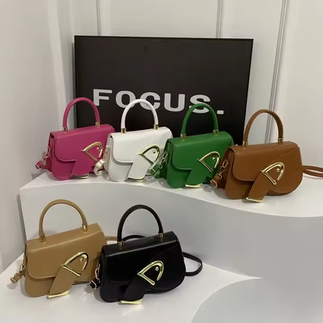 Hot Selling New Design Woman Phone Bags Flap PU Shoulder Phone Bag Women Crossbody Phone Bags With Lock