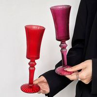 Gelas Anggur Prancis Bergaris Warna-Warni Grosir, Gelas Anggur Bergaris Vintage, Gelas Anggur Bertangkai Transparan dengan Garis Vertikal, Gelas Sampanye