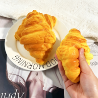 Jouet Squishy en Mousse PU Personnalisé en Forme de Croissant, à Remontée Lente, Anti-Stress, Vente en Gros Fabricant