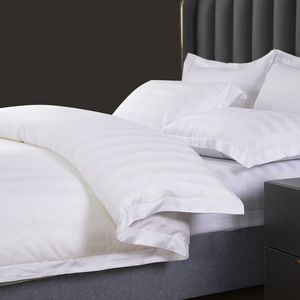 Parure de Lit d'Hôtel King Size Blanche 100% Coton Rayé 3cm, Drap Plat et Drap Housse - Product Image 4