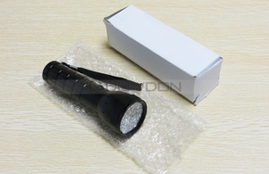 28 LED Ultra Violet Màu Đen Ánh Sáng Pet Nước Tiểu Vết Bẩn Máu UV Torch Đèn Pin - Product Image 4