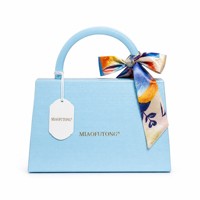 Coffret Cadeau Savon de Luxe en Forme de Sac à Main 200g Savon Parfumé Bleu Marin avec Foulard en Soie, Savon de Bain Premium, OEM ODM